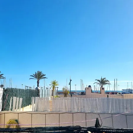 Le Christina - Terrasse - Parking - Wifi Appartamento *